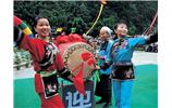德夯大峽谷 一、二、三代苗鼓王同臺(tái)獻(xiàn)藝